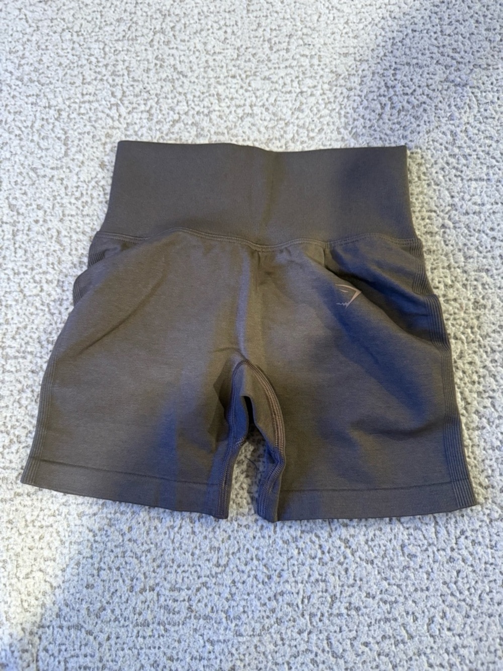 Gymshark Lift Seamless Shorts XS Brown Body Fit Scrunch‎ Booty Workout NWT